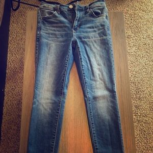 American Eagle Hi Rise Jegging size 4 medium wash